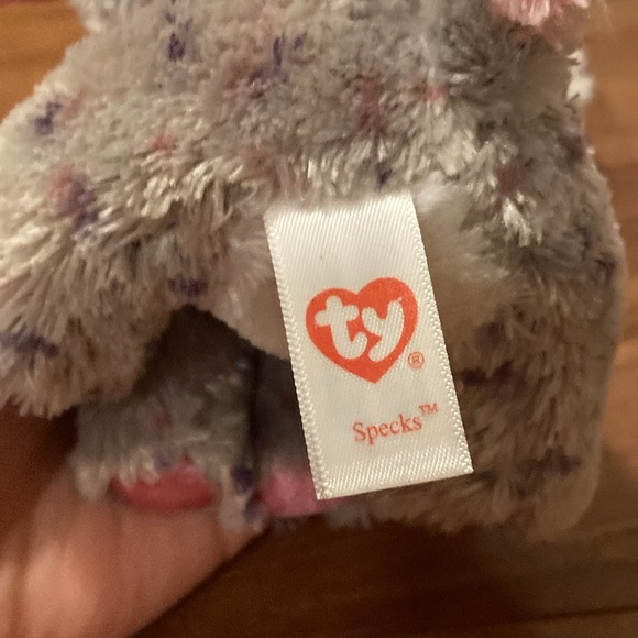 Specks the elephant - Picture 2 of 3